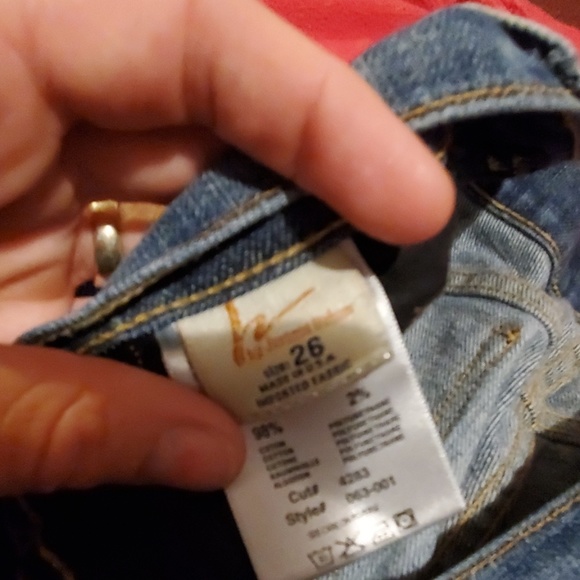 Citizens - Picture 6 of 6